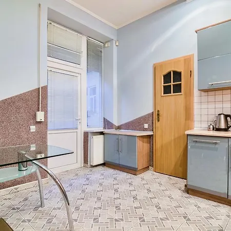 Lesi Ukrainky 17 * Lviv